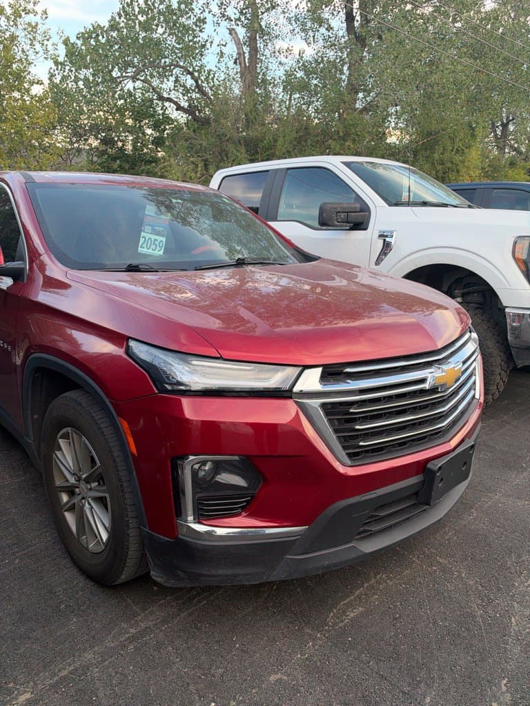 2023 Chevrolet Traverse LT Cloth — photo 1 of 11