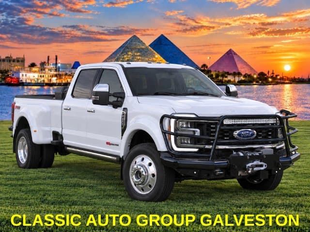 2024 Ford Super Duty F-450 DRW Base — photo 1 of 8