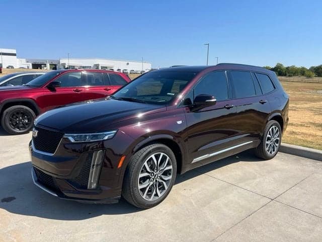 2021 Cadillac XT6 Sport — photo 1 of 13