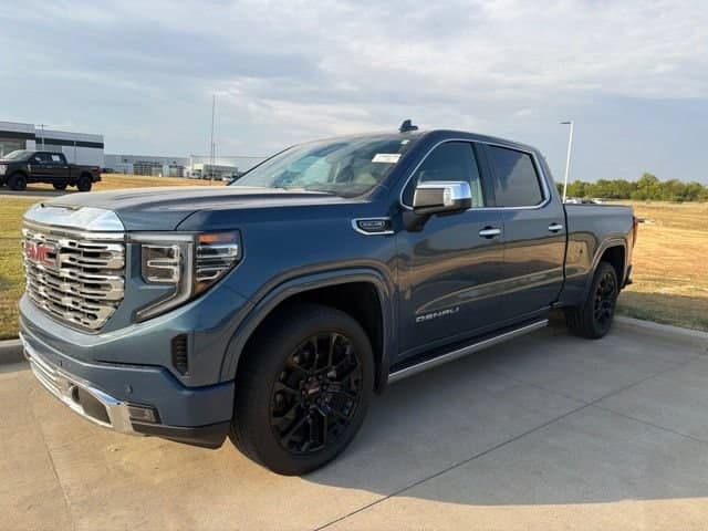 2026 GMC Sierra 1500 Denali — photo 1 of 14