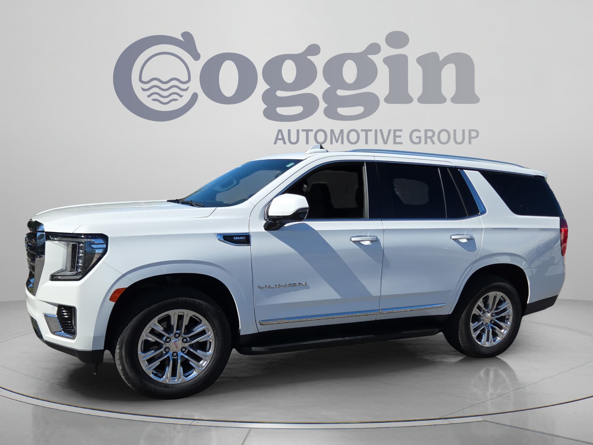 2022 GMC Yukon SLT — photo 1 of 35