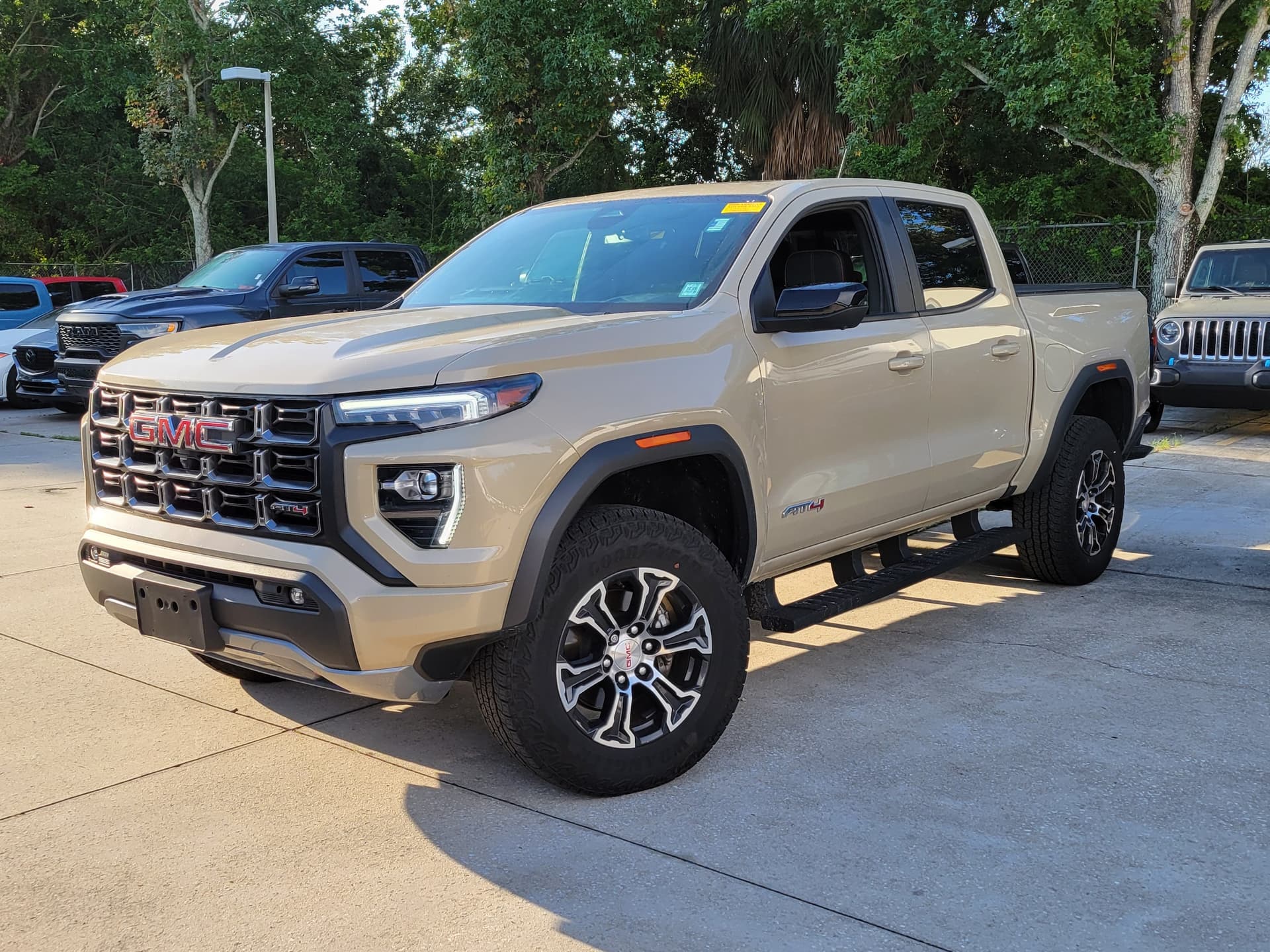 2024 GMC Canyon AT4 — photo 1 of 31