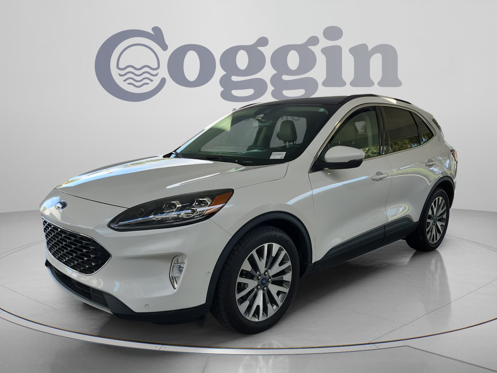 2020 Ford Escape Titanium Hybrid — photo 1 of 32