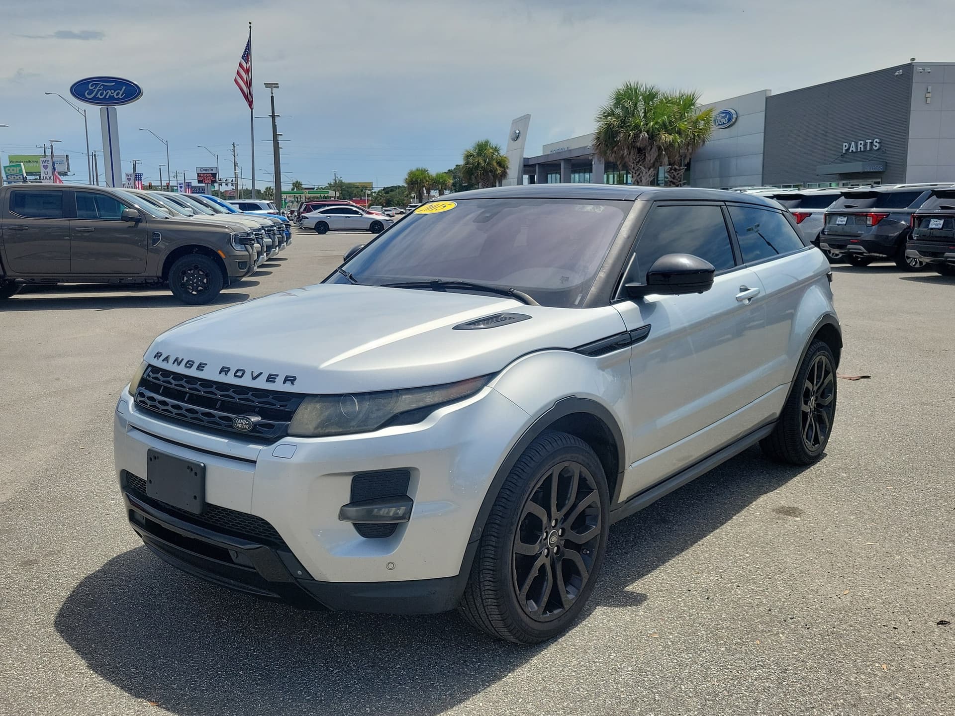 2015 Land Rover Range Rover Evoque Dynamic — photo 1 of 31