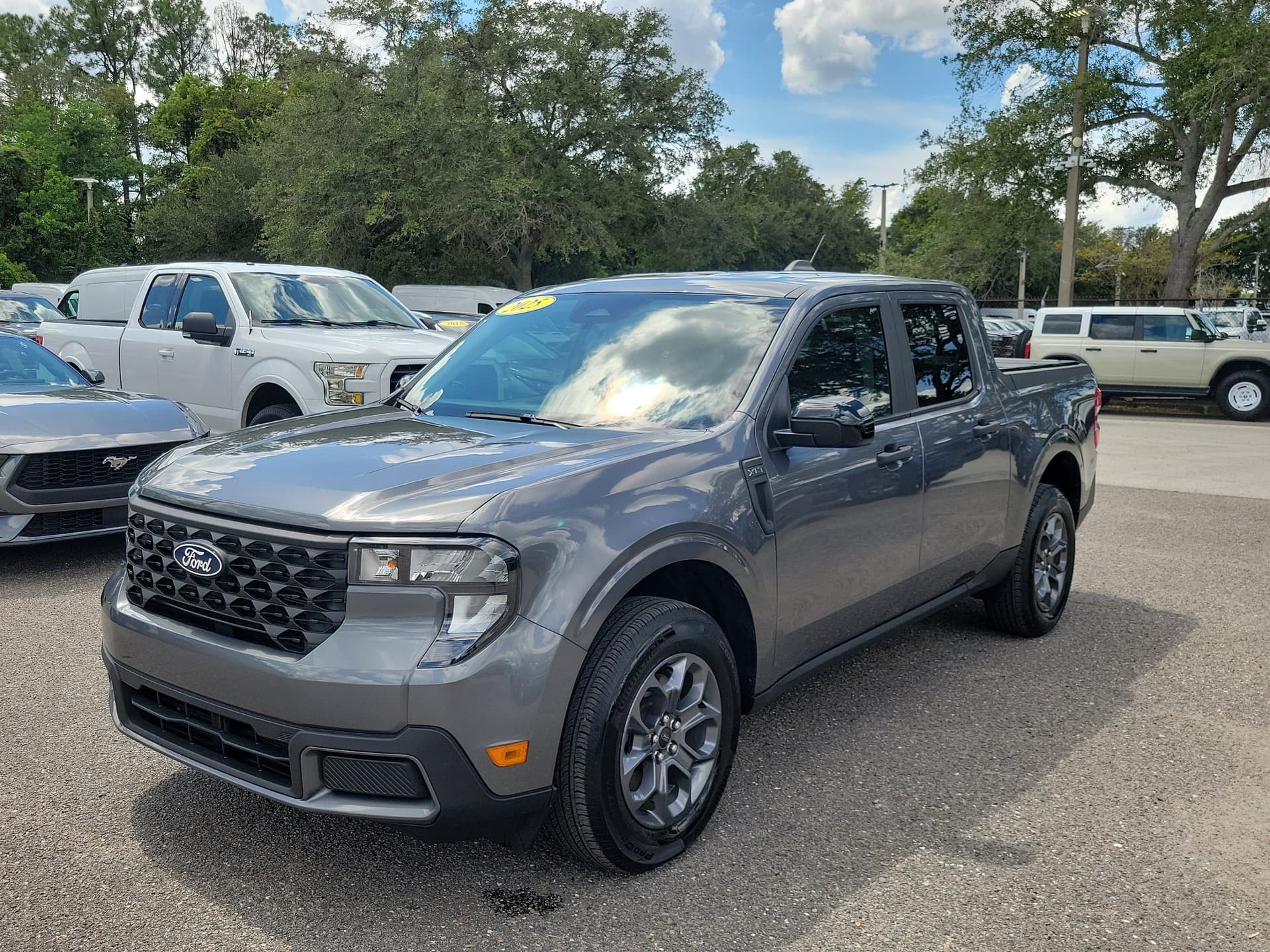 2025 Ford Maverick XLT — photo 1 of 33