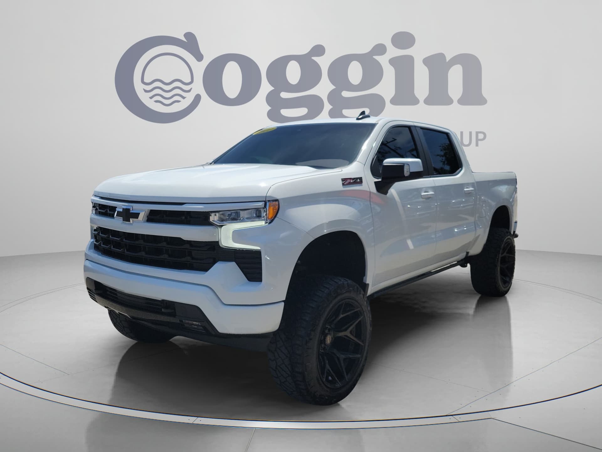 2022 Chevrolet Silverado 1500 RST — photo 1 of 33