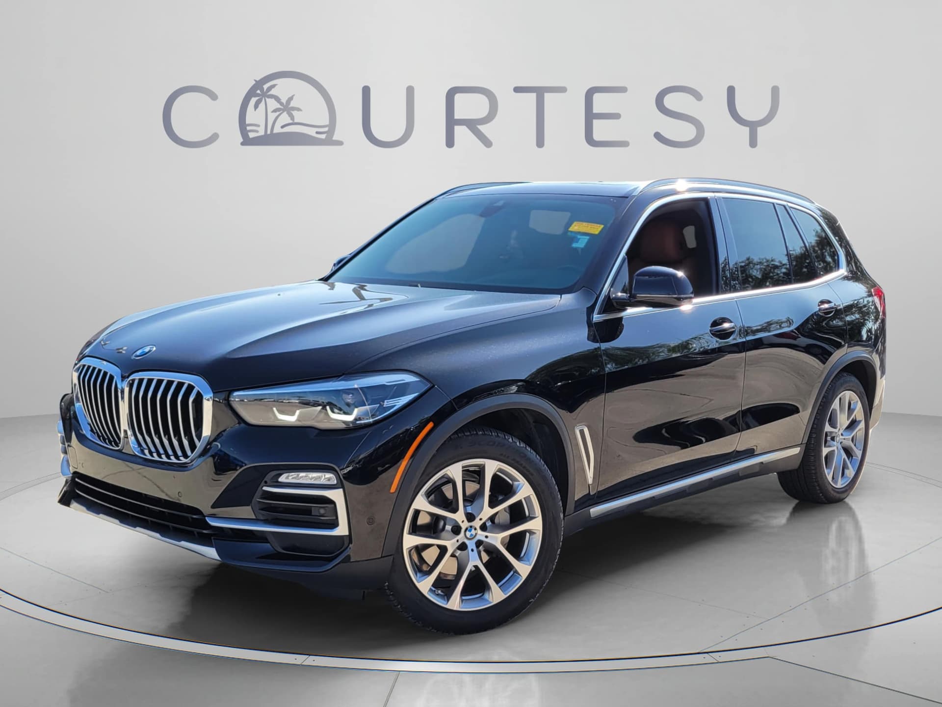 2021 BMW X5 xDrive40i — photo 1 of 32