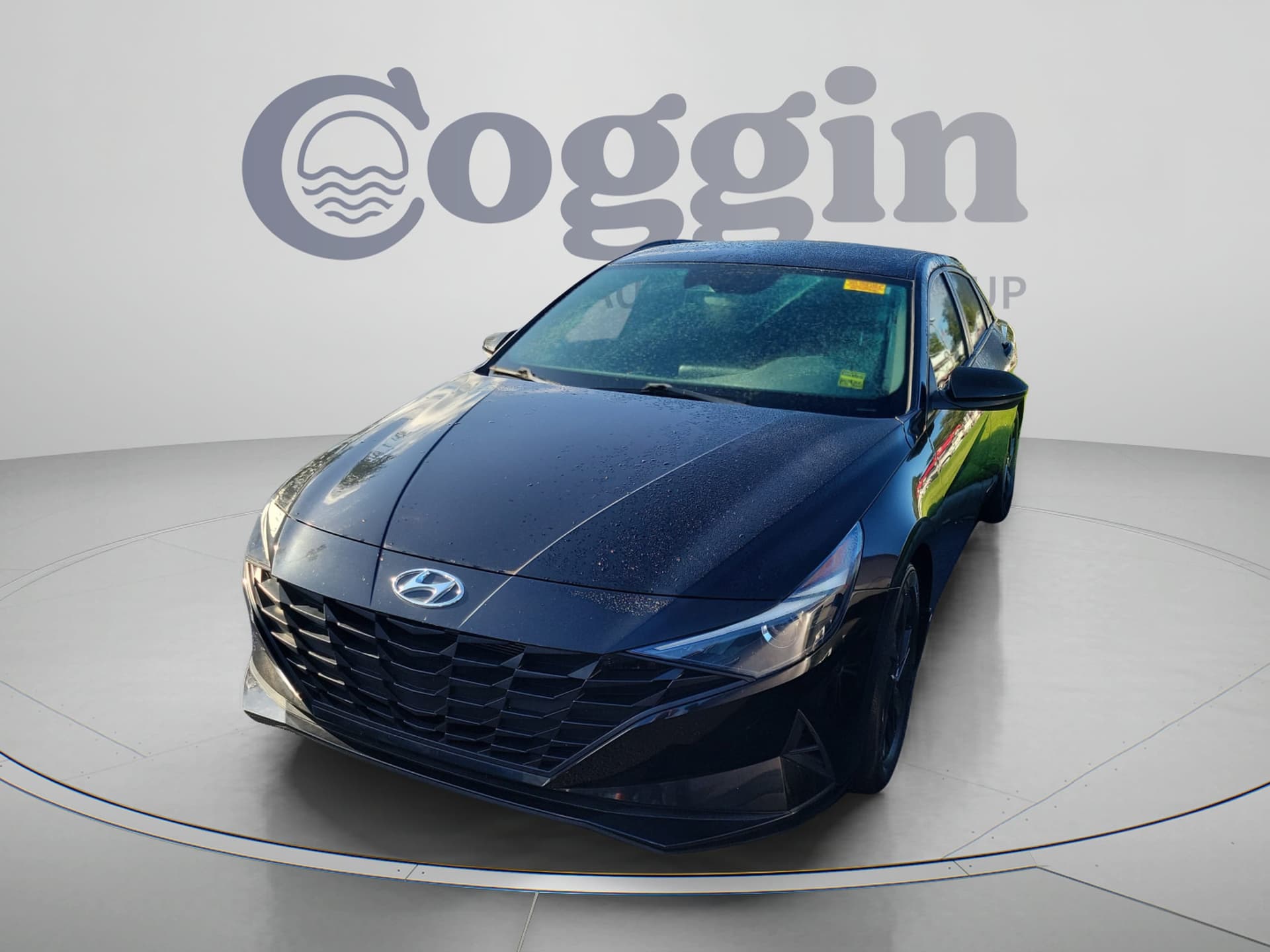 2022 Hyundai Elantra SEL — photo 1 of 31
