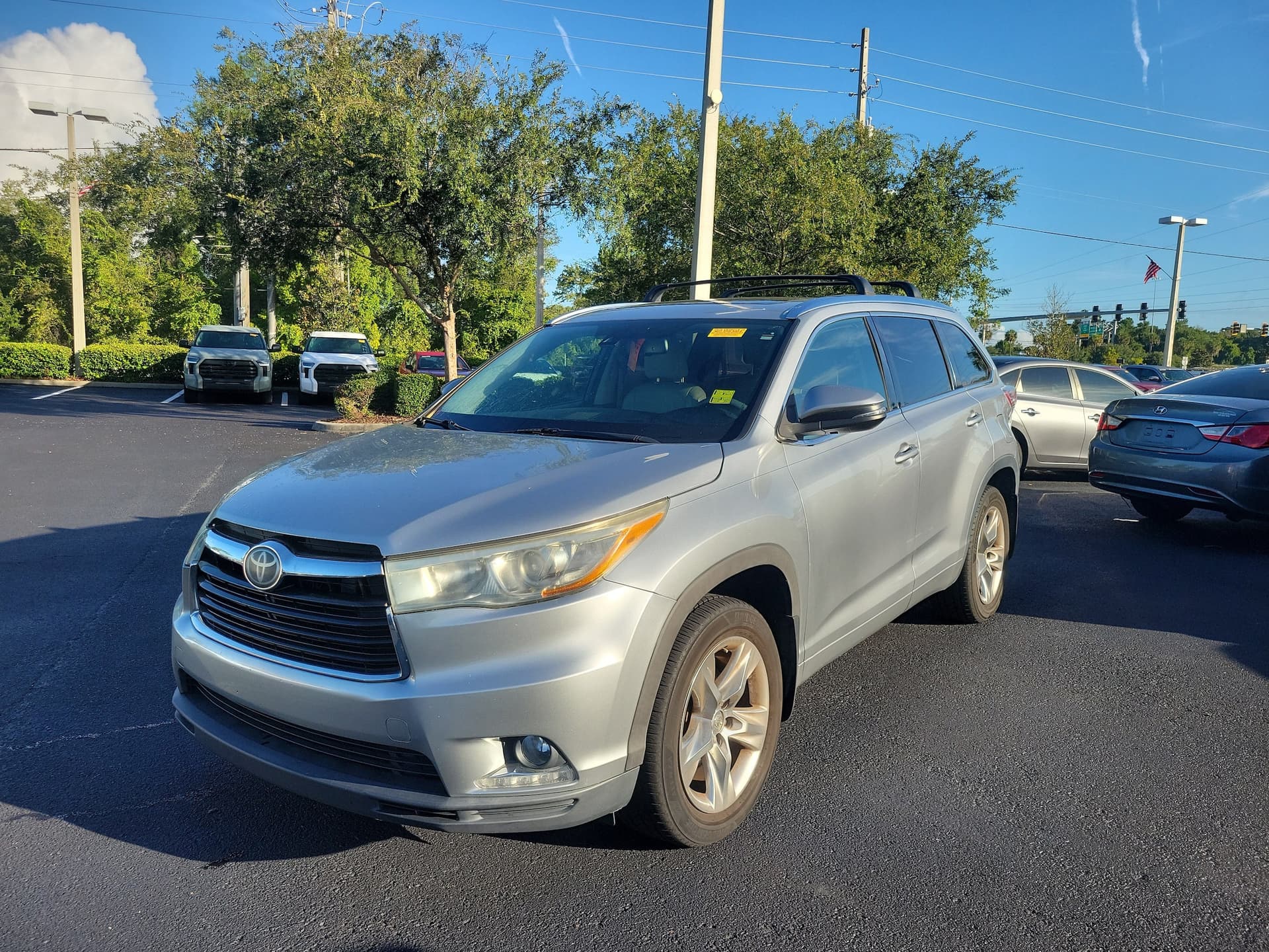 2015 Toyota Highlander Limited — photo 1 of 31