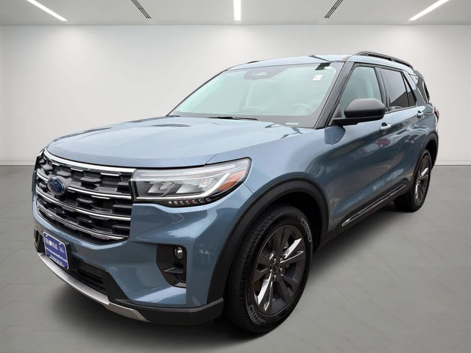 2025 Ford Explorer Active — photo 1 of 20