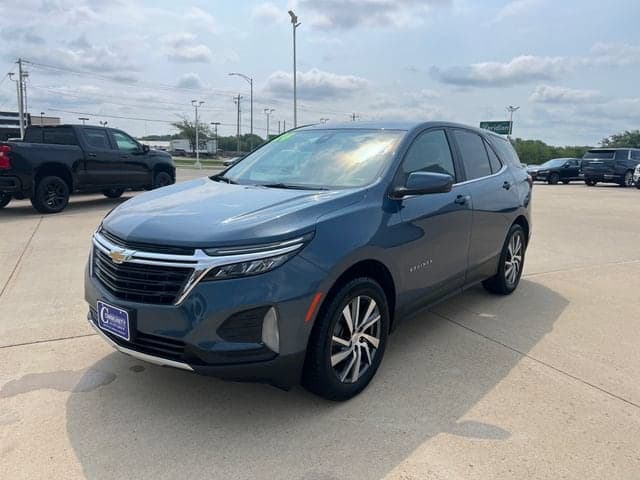 2024 Chevrolet Equinox LT — photo 1 of 29