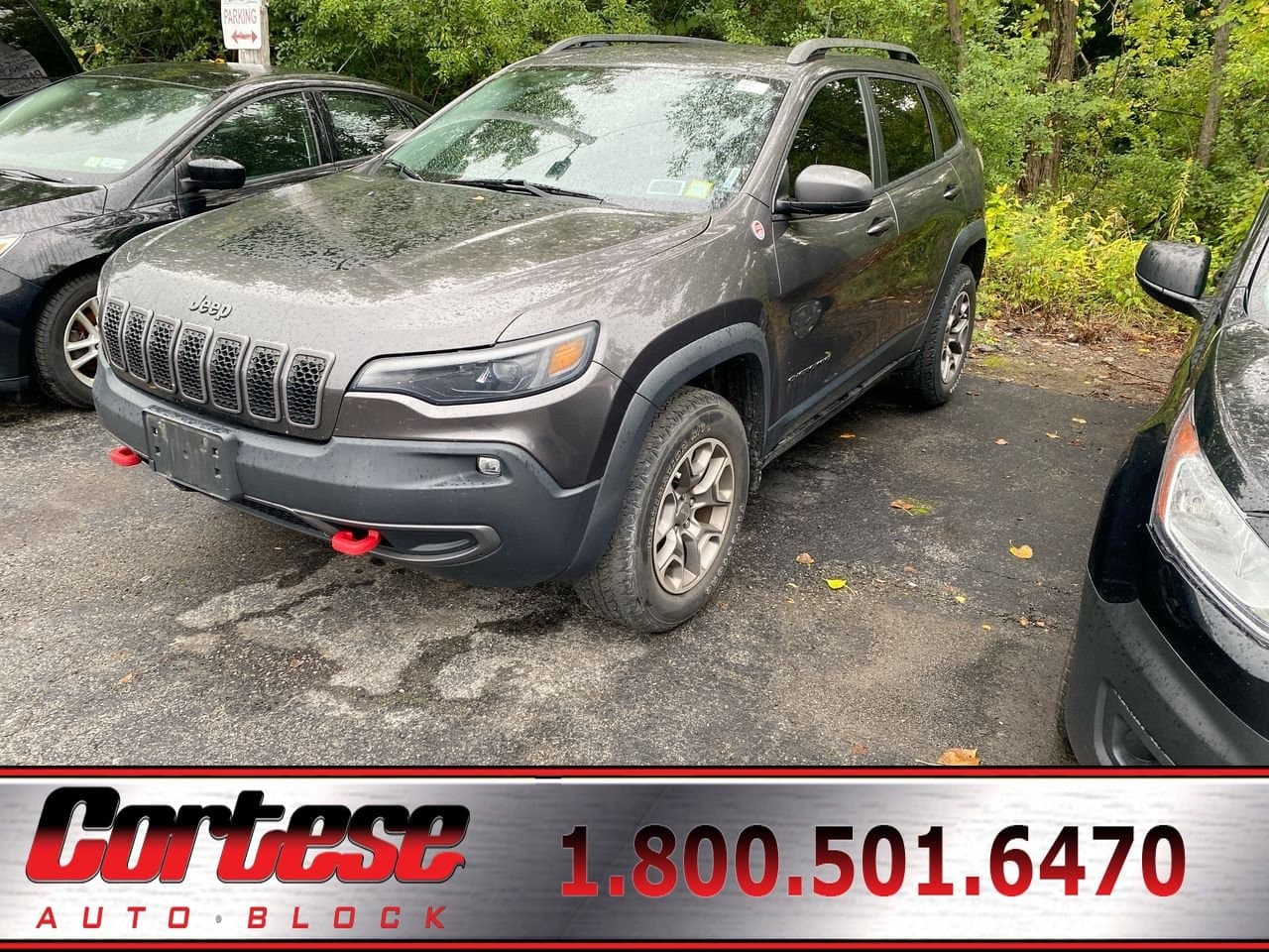 2021 Jeep Cherokee Trailhawk — photo 1 of 4