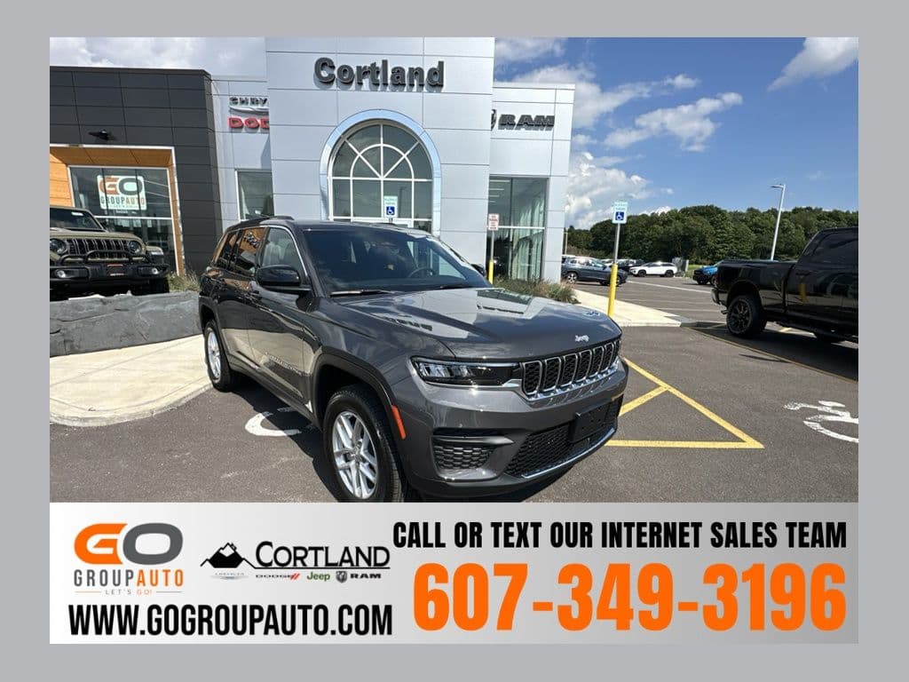 2026 Jeep Grand Cherokee LAREDO X 4X4 — photo 1 of 27