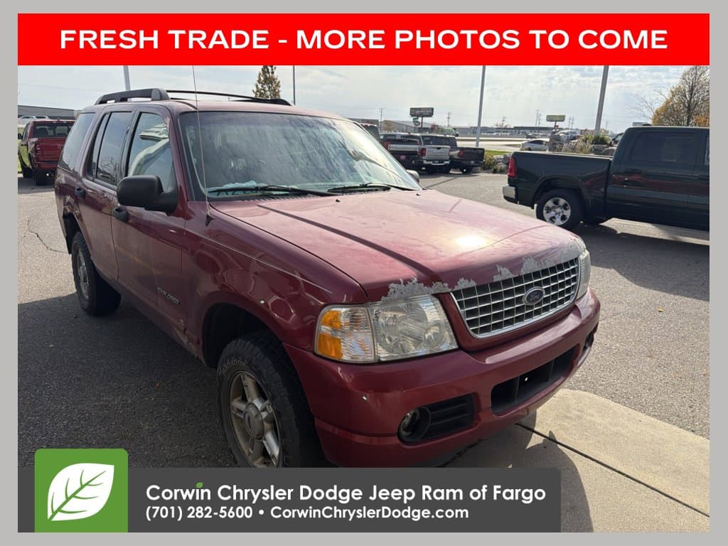2005 Ford Explorer Base — photo 1 of 10