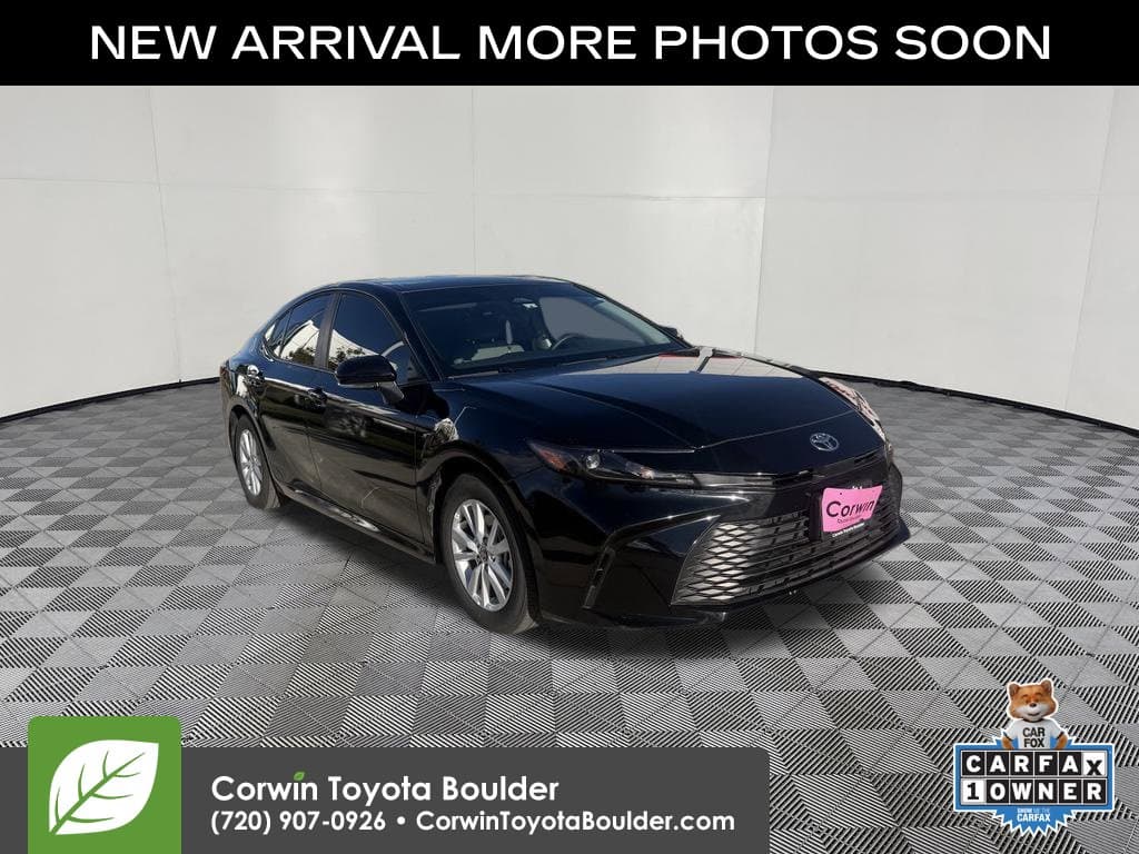 2026 Toyota Camry LE — photo 1 of 13