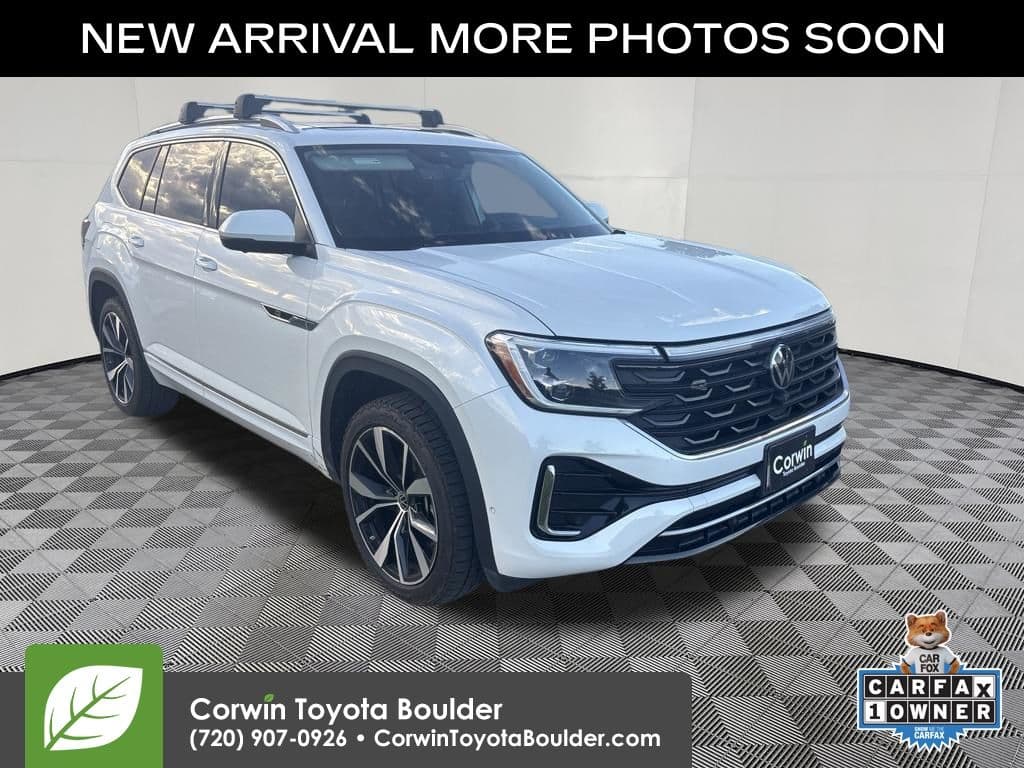 2024 Volkswagen Atlas 2.0T SEL Premium R-Line — photo 1 of 13