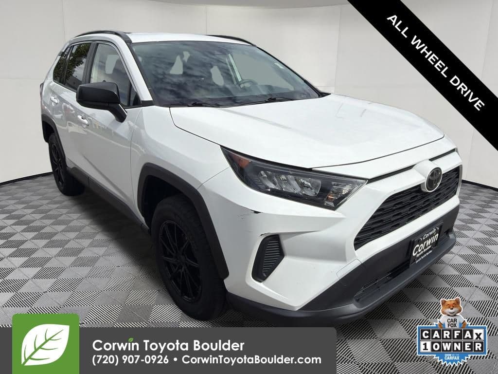 2019 Toyota RAV4 LE — photo 1 of 35