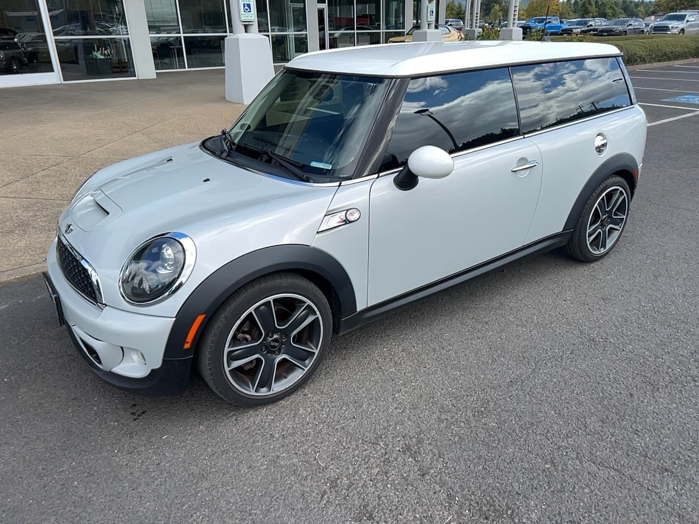 2012 Mini Cooper Clubman S — photo 1 of 23