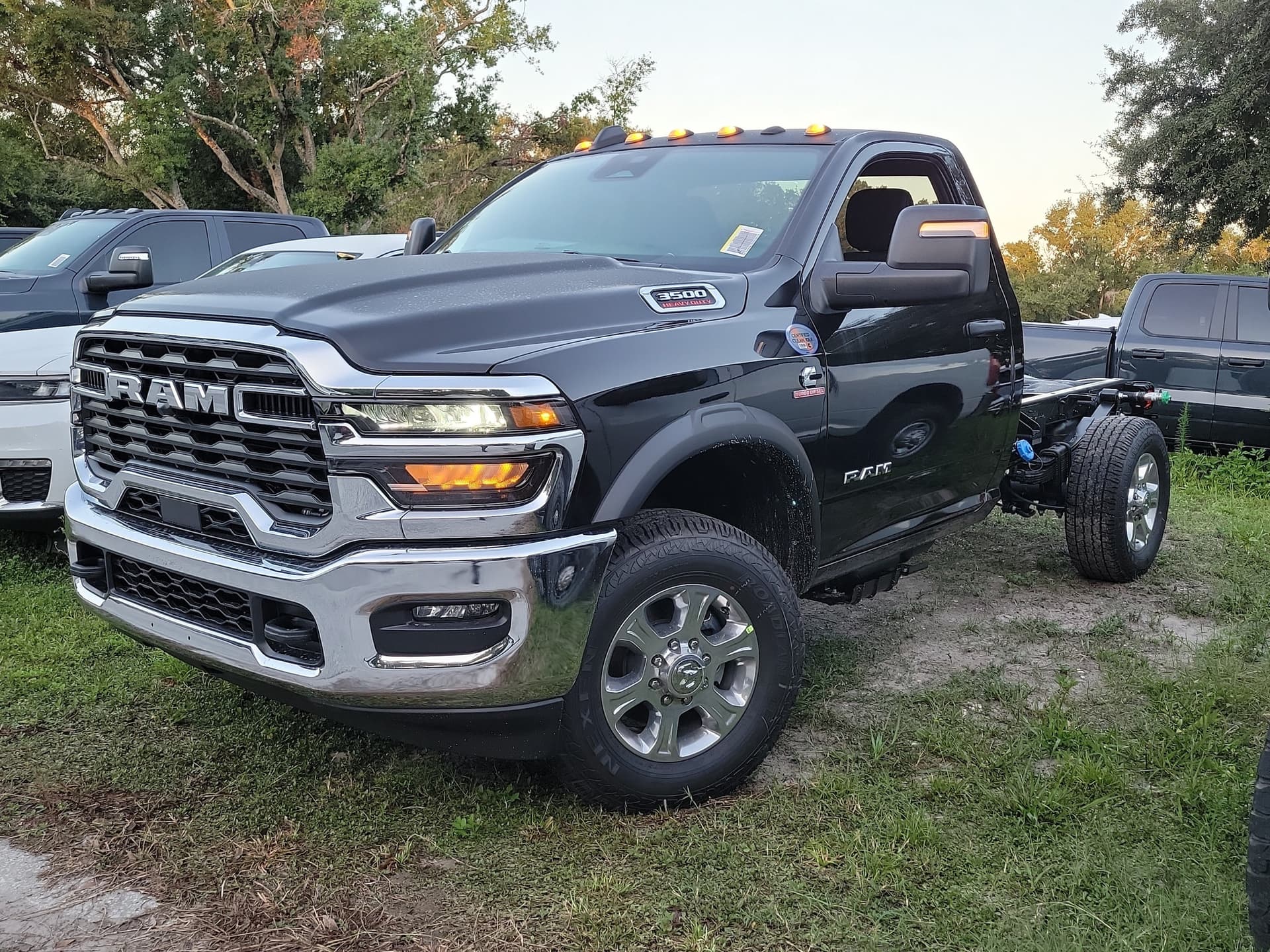 2026 RAM 3500 Chassis Cab BIG HORN CHASSIS REGULAR CAB 4X4 60' CA — photo 1 of 40