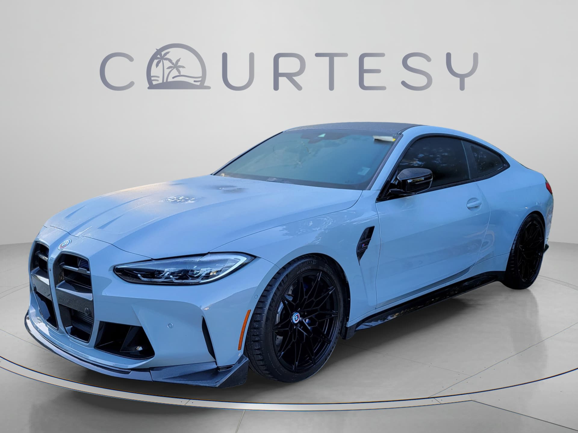 2023 BMW M4 Competition — photo 1 of 32