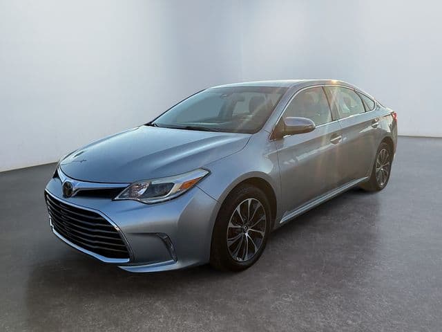 2018 Toyota Avalon XLE — photo 1 of 15