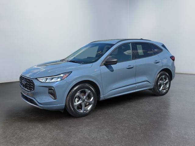 2024 Ford Escape ST-Line — photo 1 of 15