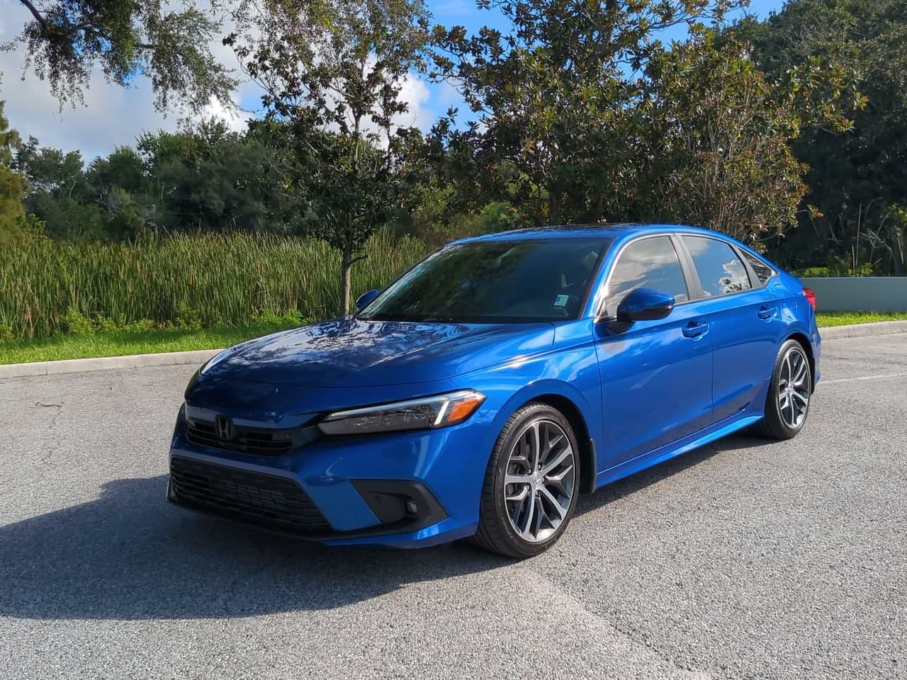 2023 Honda Civic Sedan Touring — photo 1 of 42