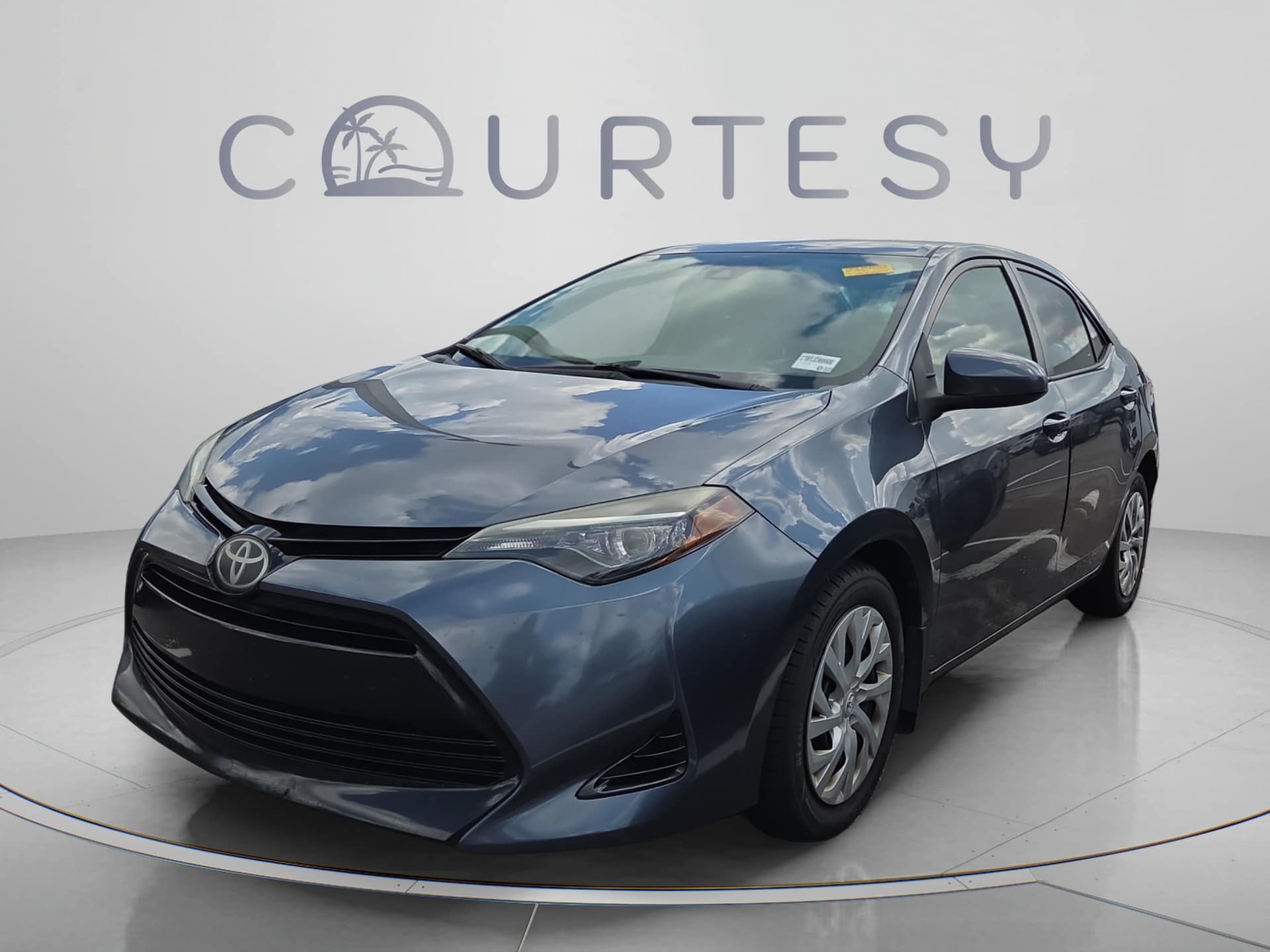 2018 Toyota Corolla L — photo 1 of 12