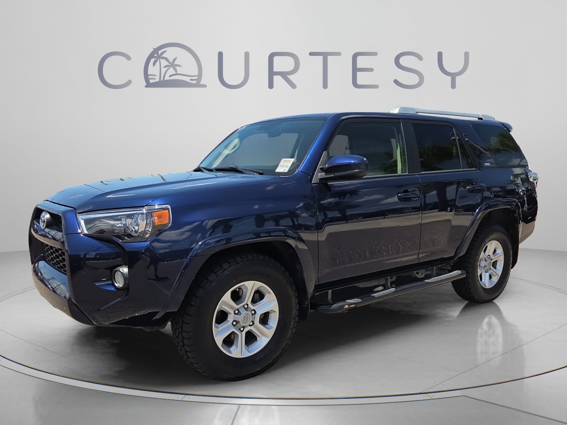 2016 Toyota 4Runner SR5 — photo 1 of 36
