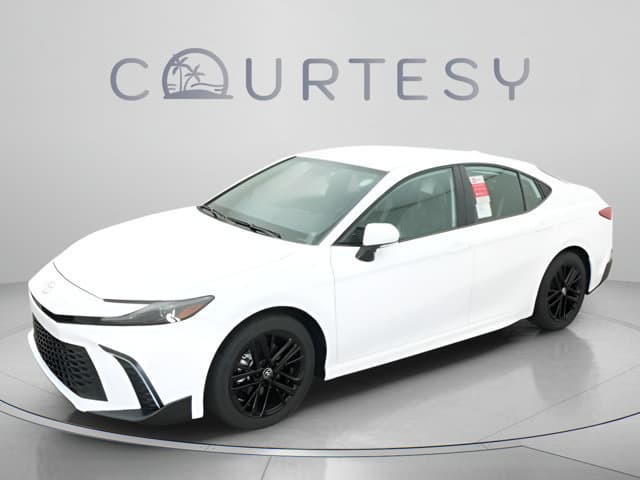 2026 Toyota Camry SE — photo 1 of 70