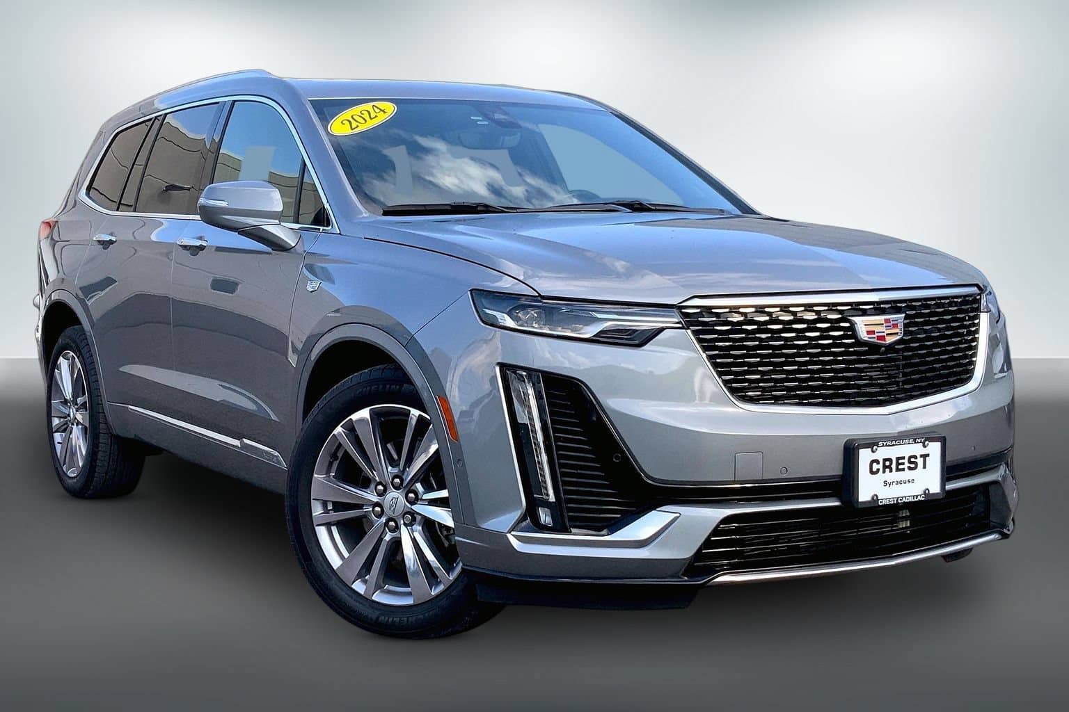 2024 Cadillac XT6 Premium Luxury — photo 1 of 33