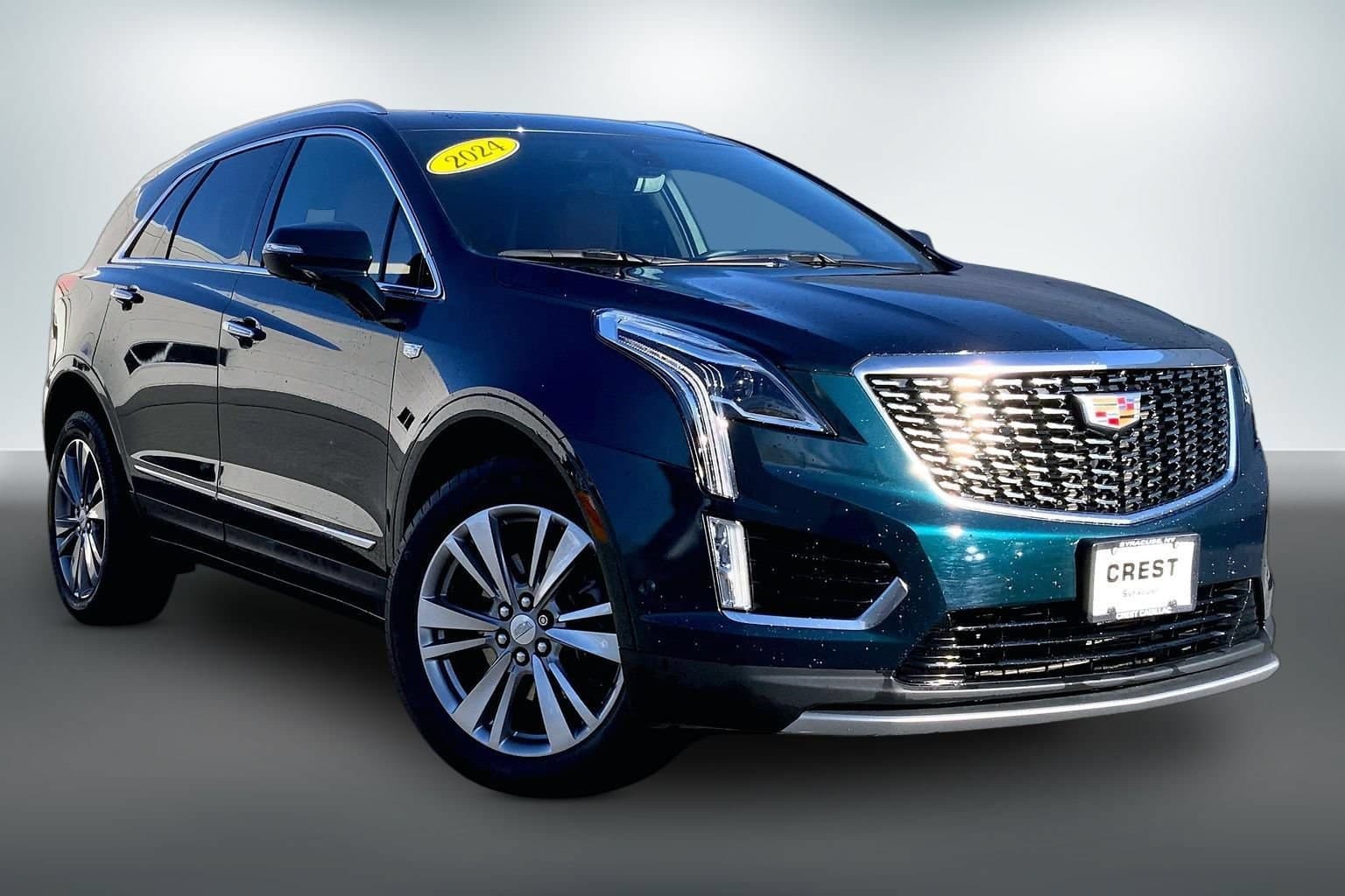 2024 Cadillac XT5 AWD Premium Luxury — photo 1 of 33