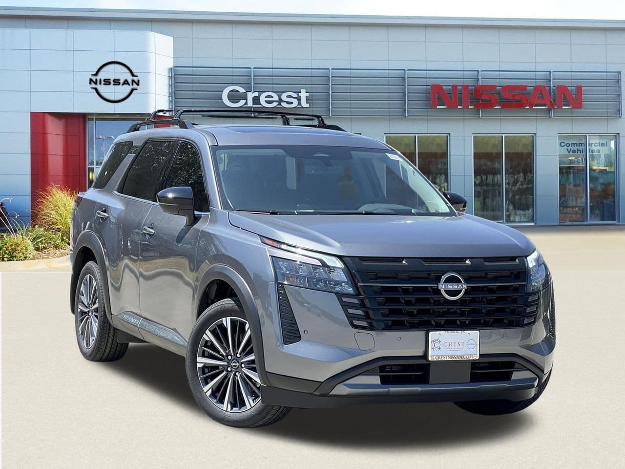 2026 Nissan Pathfinder Platinum — photo 1 of 18