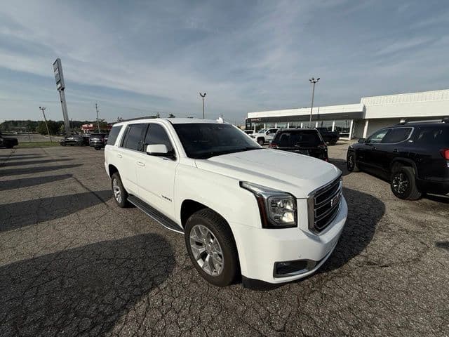 2019 GMC Yukon SLT Standard Edition — photo 1 of 7