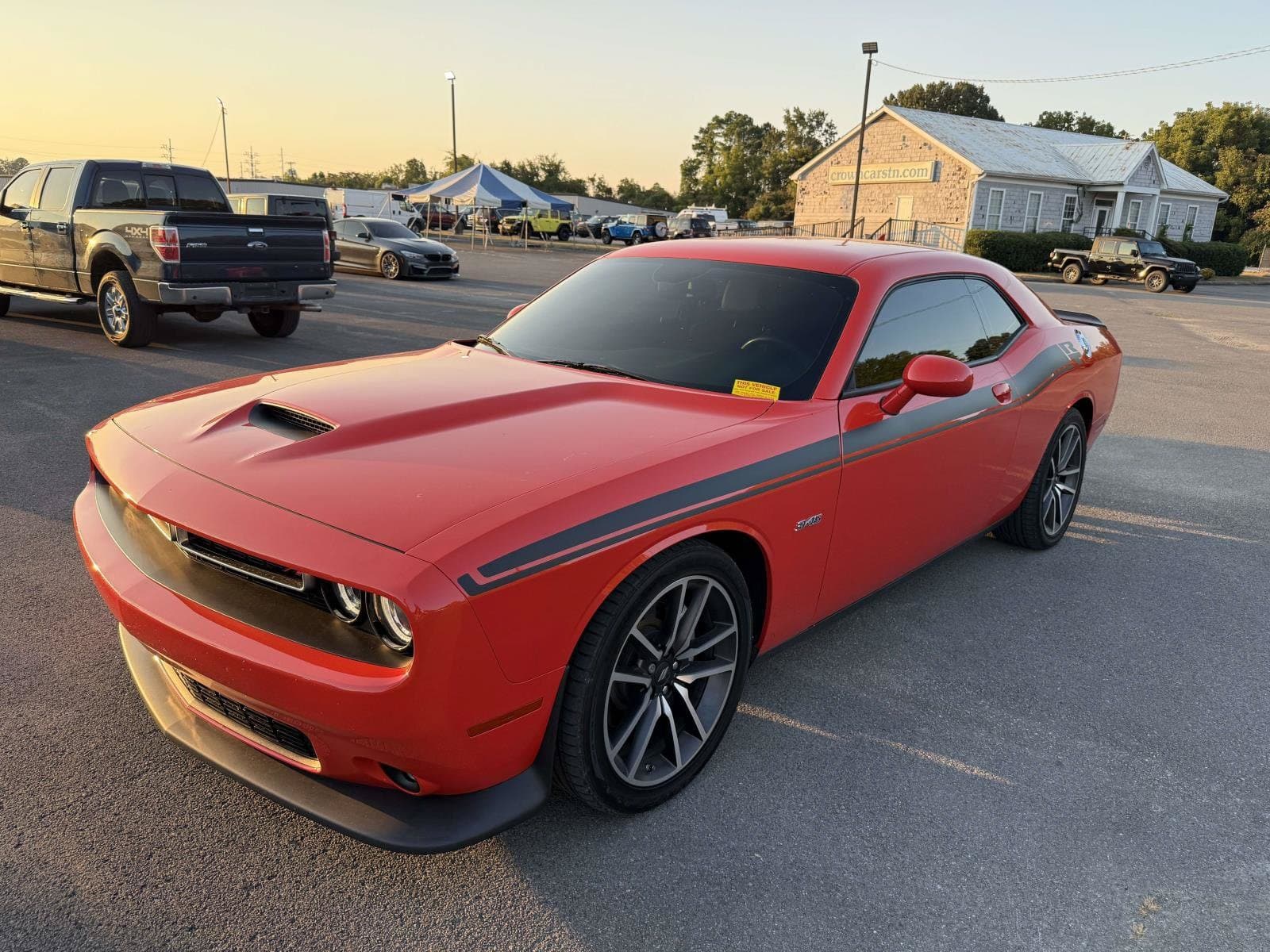 2023 Dodge Challenger R/T — photo 1 of 10
