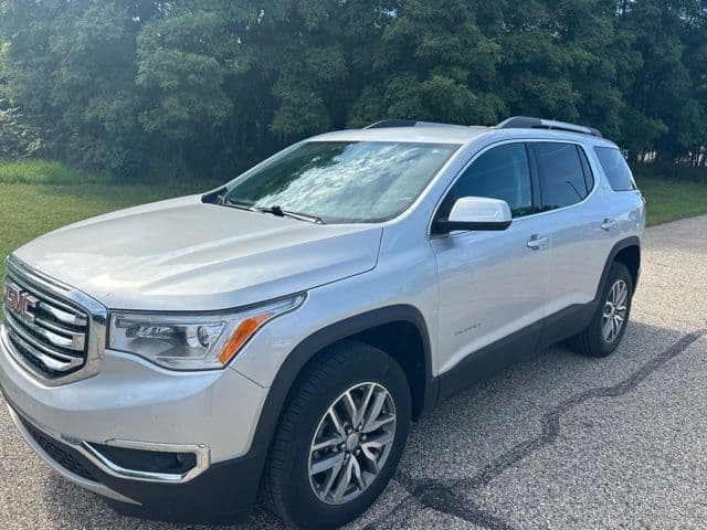 2019 GMC Acadia SLE — photo 1 of 12