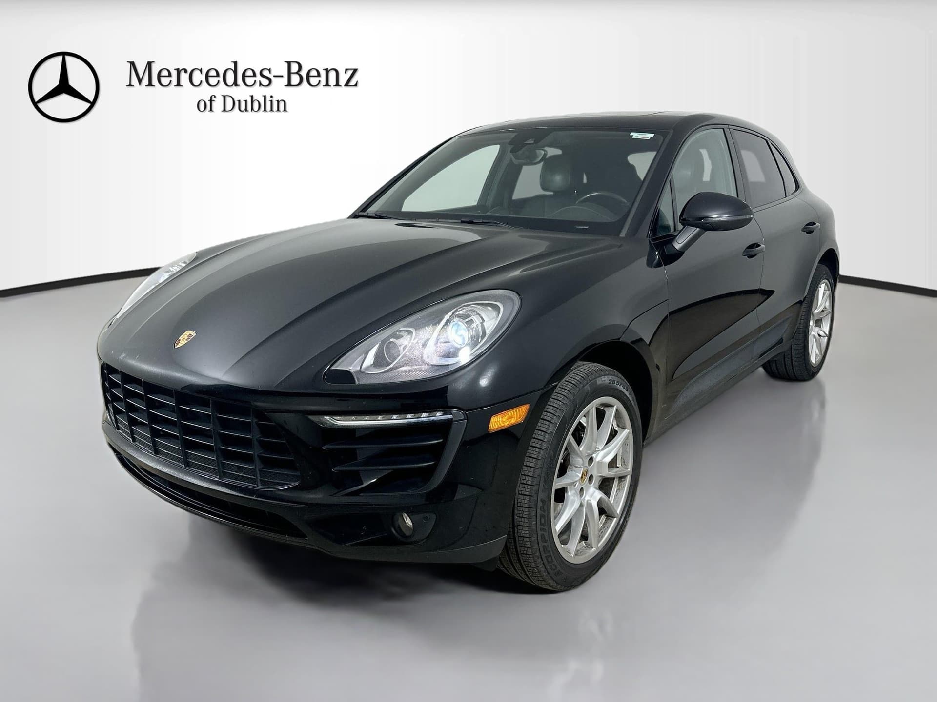 2017 Porsche Macan S — photo 1 of 14