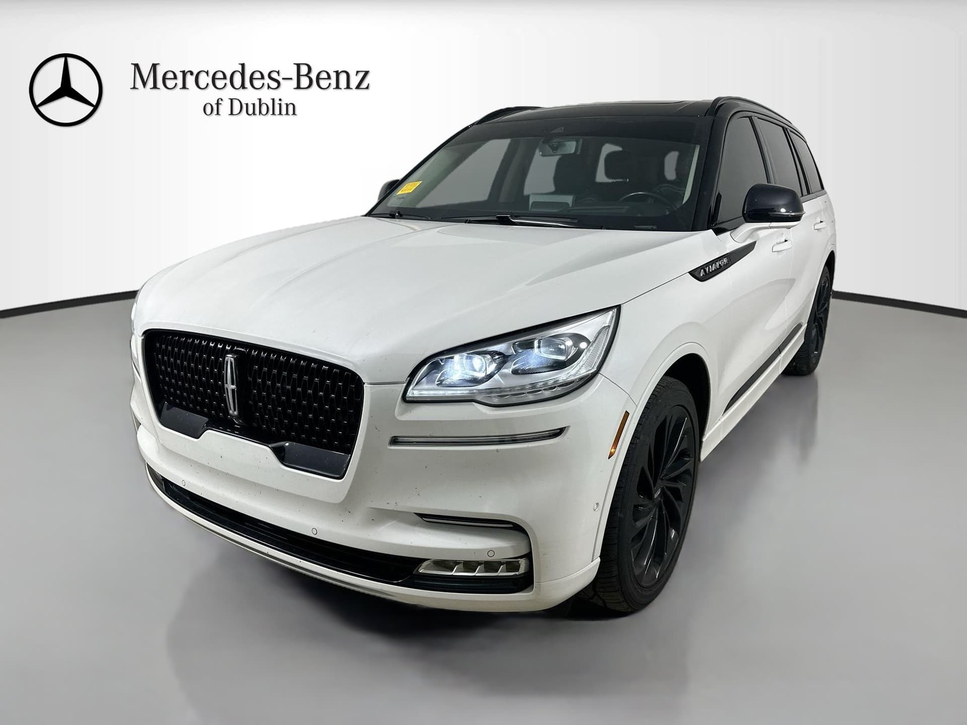2023 Lincoln Aviator Reserve — photo 1 of 14