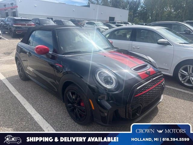 2024 Mini Convertible Base — photo 1 of 13