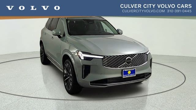 2026 Volvo XC90 plug-in hybrid T8 Plus 7-Seater — photo 1 of 47