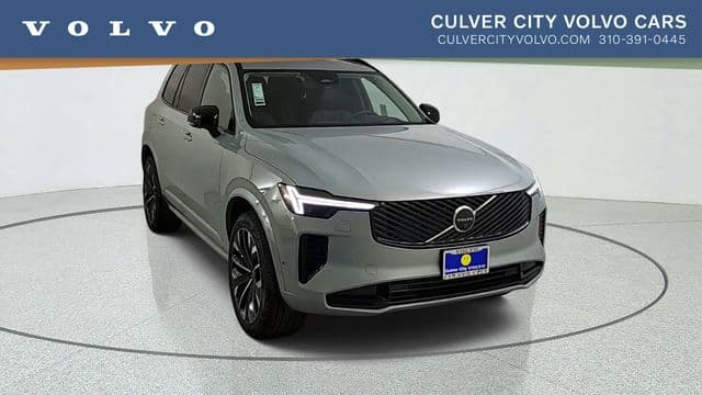 2026 Volvo XC90 Ultra Dark Theme — photo 1 of 49