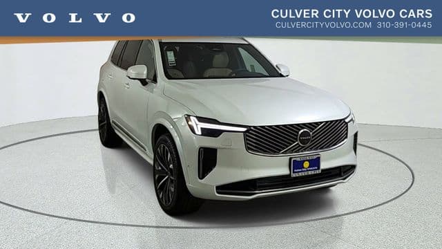 2026 Volvo XC90 plug-in hybrid T8 Ultra 6-Seater — photo 1 of 51