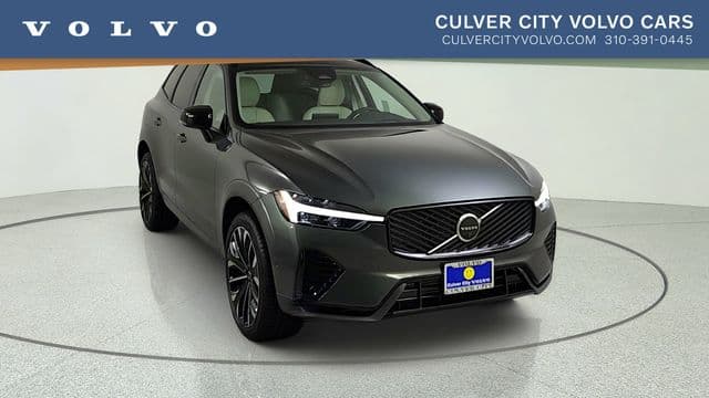 2026 Volvo XC60 plug-in hybrid T8 Ultra — photo 1 of 44