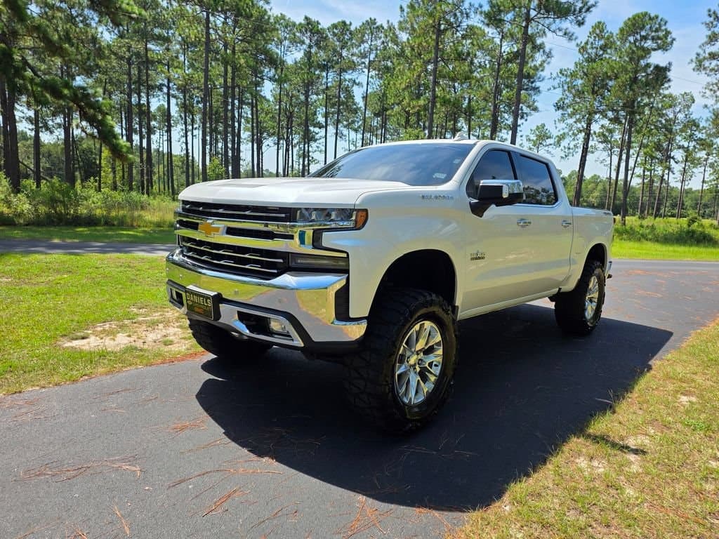 2019 Chevrolet Silverado 1500 LTZ — photo 1 of 33