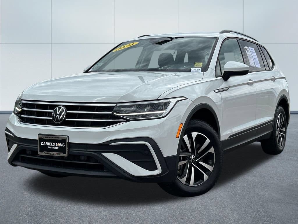 2024 Volkswagen Tiguan 2.0T S — photo 1 of 32