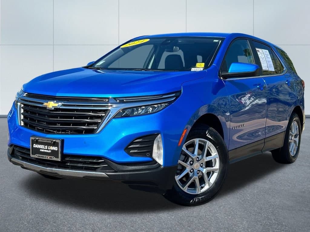2024 Chevrolet Equinox LT — photo 1 of 35