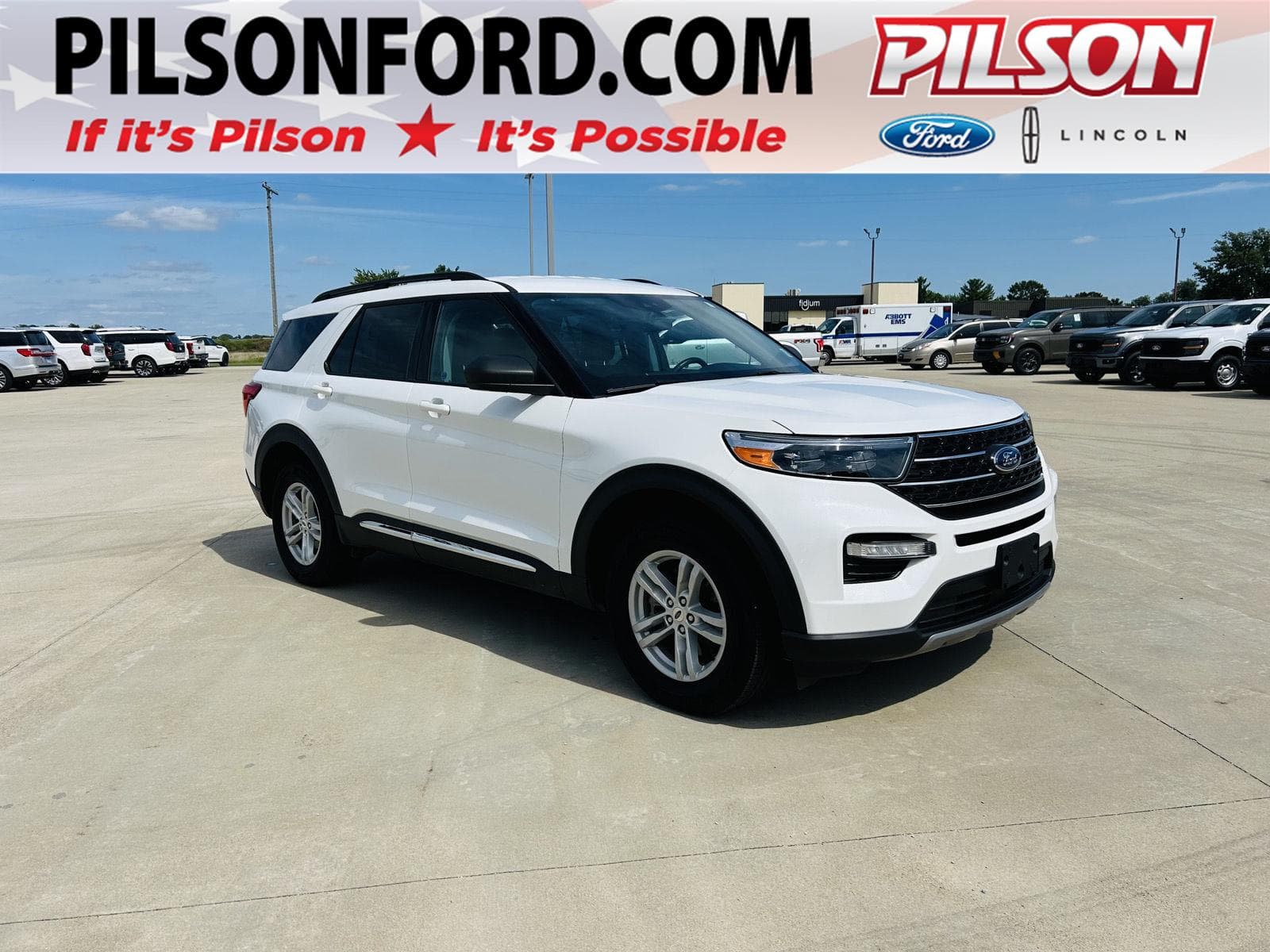 2024 Ford Explorer XLT — photo 1 of 44