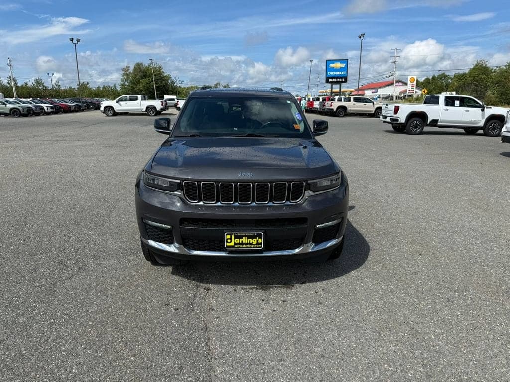 2022 Jeep Grand Cherokee L Limited — photo 1 of 5