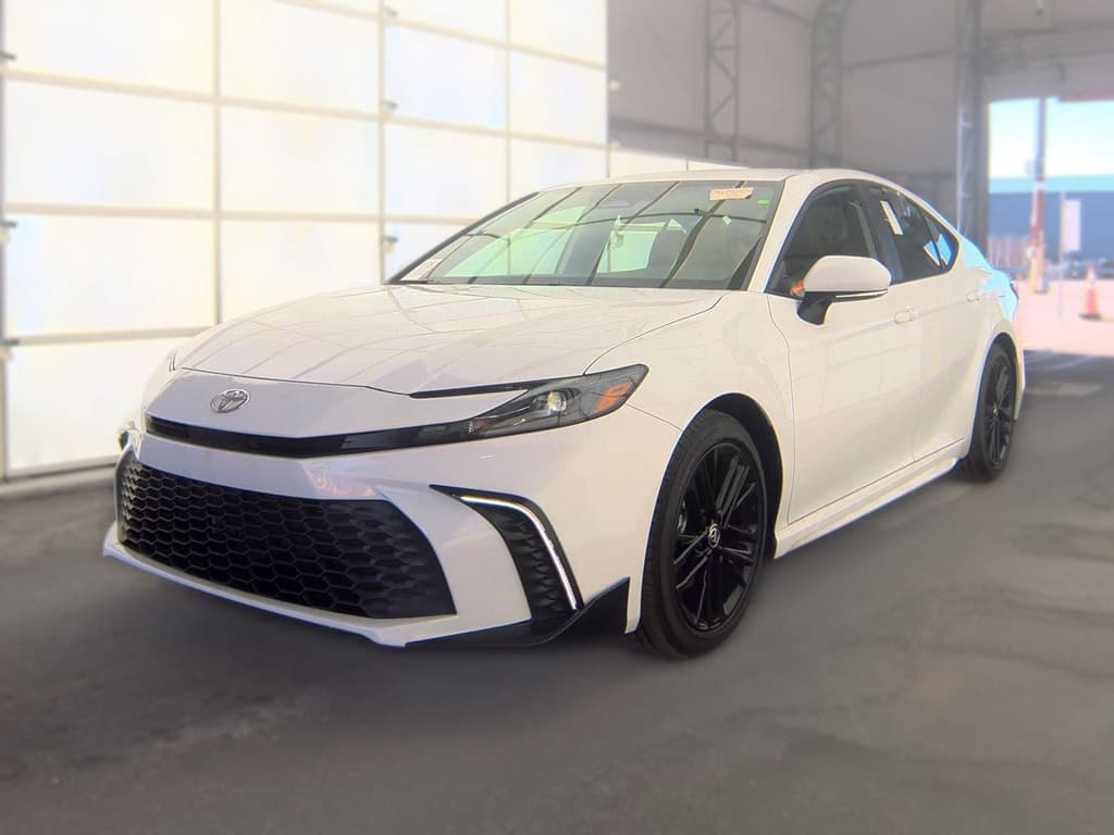 2026 Toyota Camry Base — photo 1 of 5