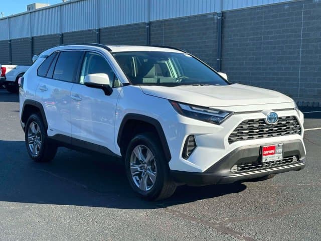 2024 Toyota RAV4 Base — photo 1 of 33